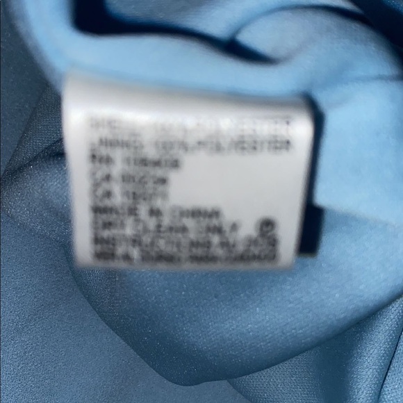 Tahari by Arthur S. Levine Women's Sleevless V-Neck Crepe - Picture 13 of 16